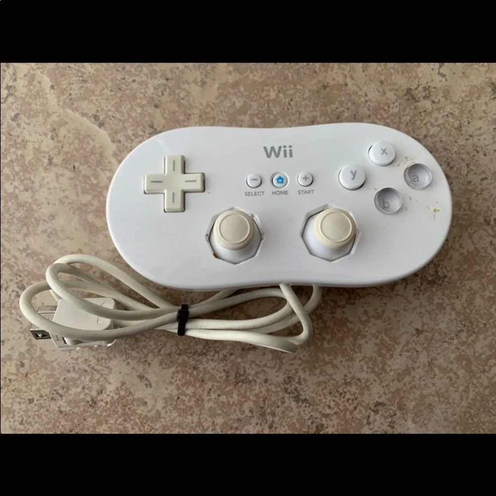 OFFICIAL CLASSIC CONTROLLER | WHITE - NINTENDO WII | USED